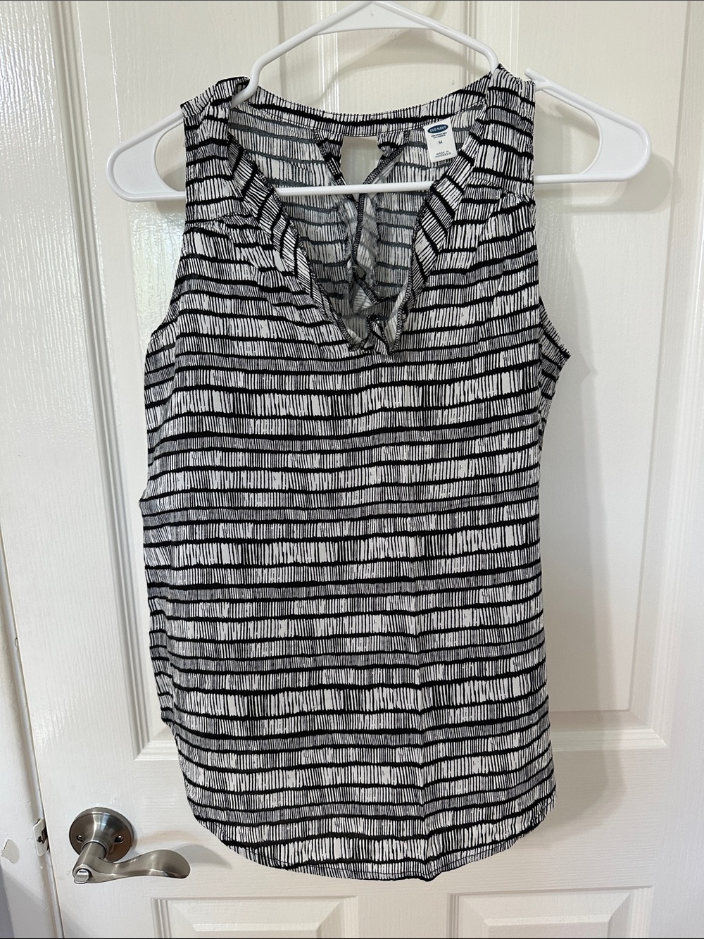 Old Navy Black & White Striped V-Neck Sleeveless Camisole